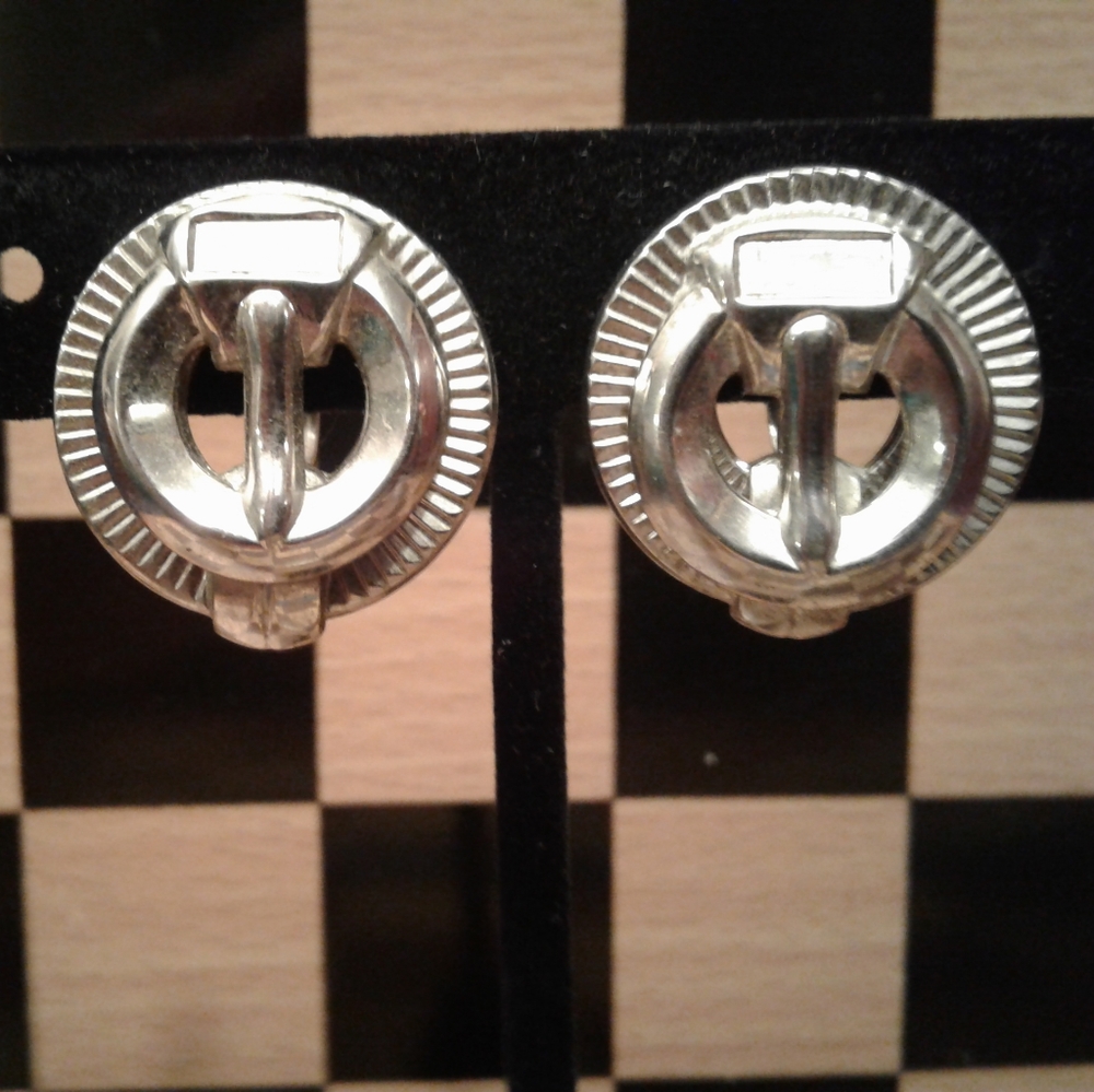 Vintage Screwback Earings